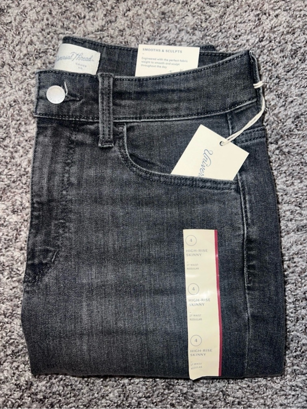 Universal Thread Women's High-Rise Skinny Jeans in Black Wash
